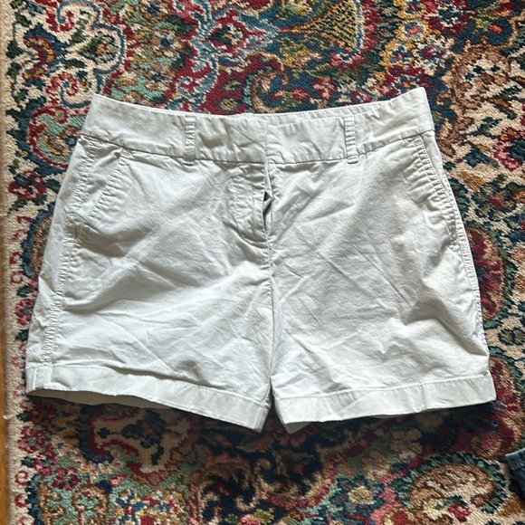 Vineyard Vine ladies size 6 shorts - Picture 1 of 3